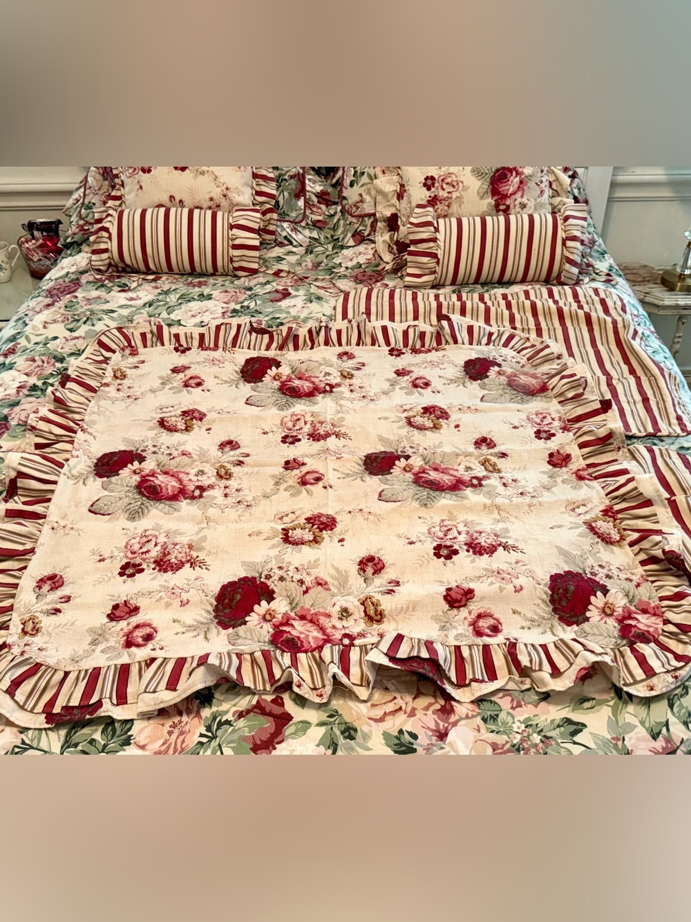 VTG Waverly Norfolk Rose Table Topper Square Ruffle Tablecloth Garden Room